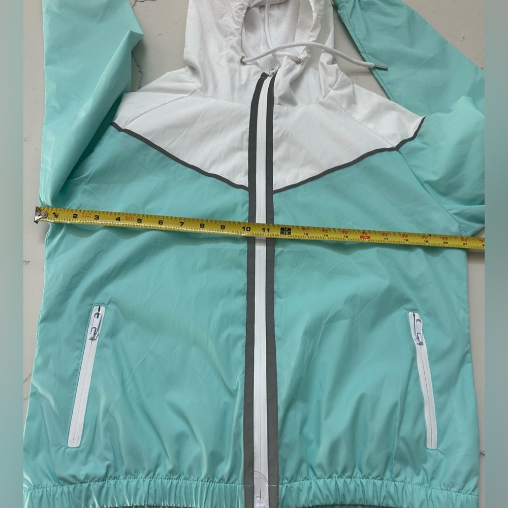 Stylish Teal and White Hooded Raincoat - Picture 5 of 7